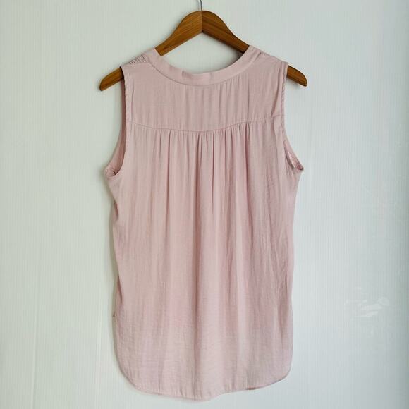 Vince Camuto light pink sleeveless top blouse shell lightweight size medium - Picture 7 of 7